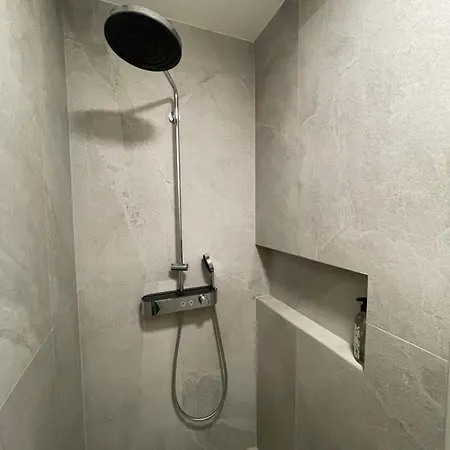V Centru Ostravy S Parkovanim Apartamento Ostrava